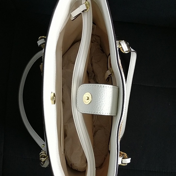 Liz Claiborne Summer Purse - Picture 4 of 6